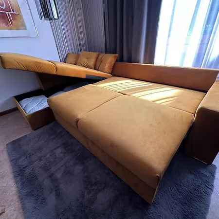 Апартхотел Family Luxury Private With Wellness In 4 Star St Ivan Rilski,