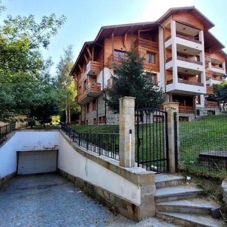Family Luxury Private With Wellness In 4 Star St Ivan Rilski, Апартхотел Банско