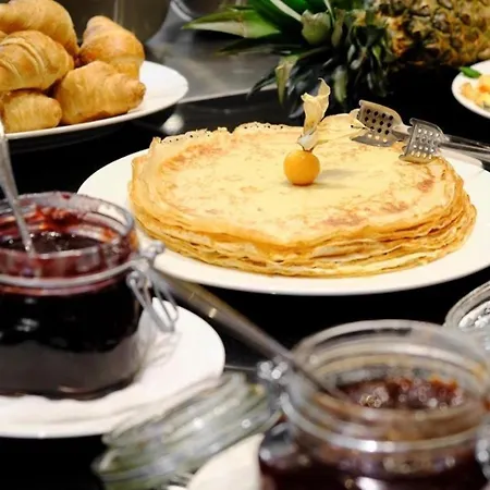 Family Luxury Private With Wellness In 4 Star St Ivan Rilski, Апартхотел